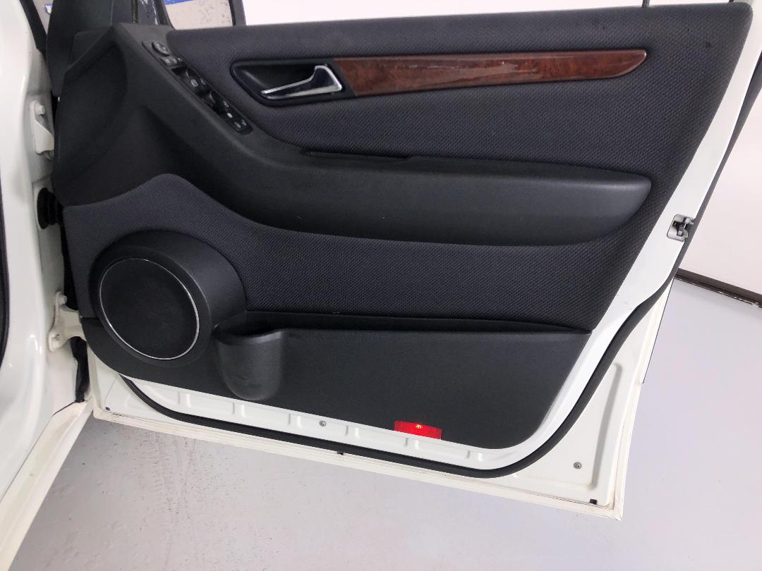 Photo '15' of Mercedes-Benz A180 Photo '15' of Mercedes-Benz A180