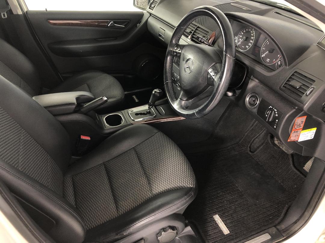 Photo '16' of Mercedes-Benz A180 Photo '16' of Mercedes-Benz A180