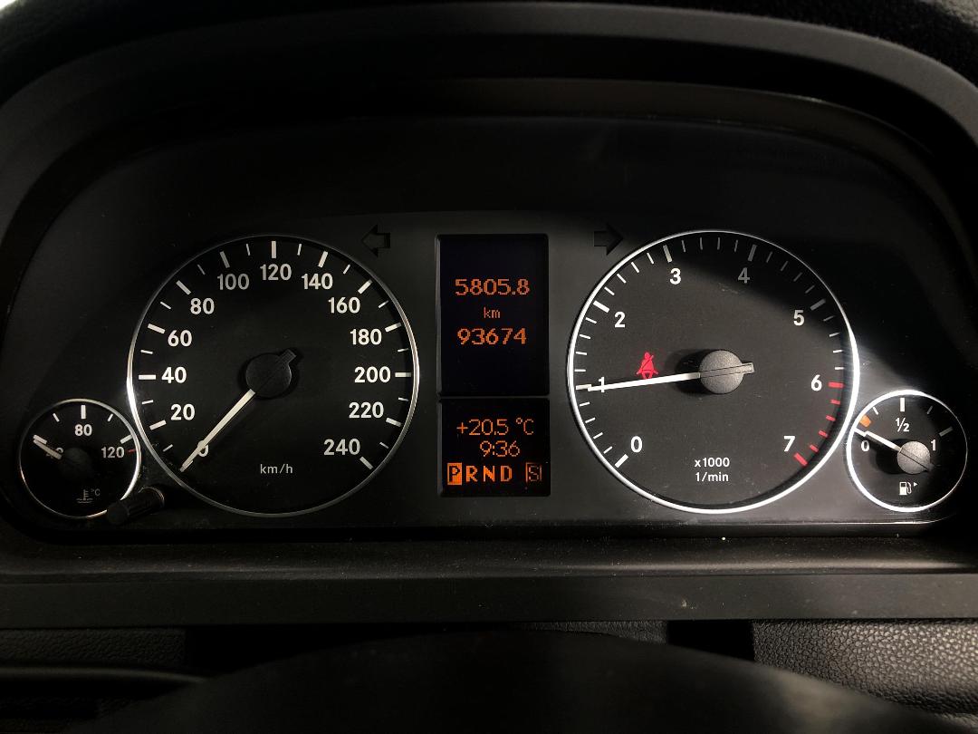 Photo '21' of Mercedes-Benz A180 Photo '21' of Mercedes-Benz A180