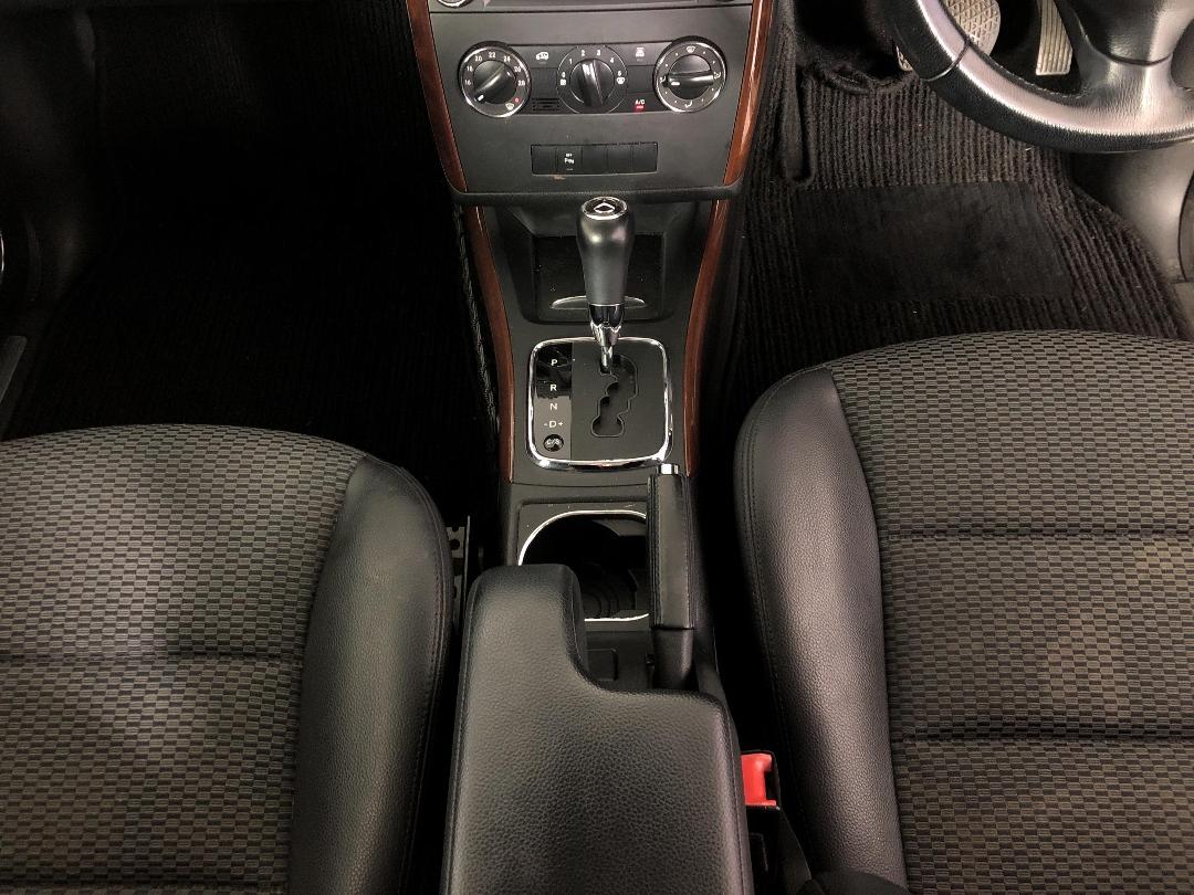 Photo '18' of Mercedes-Benz A180 Photo '18' of Mercedes-Benz A180