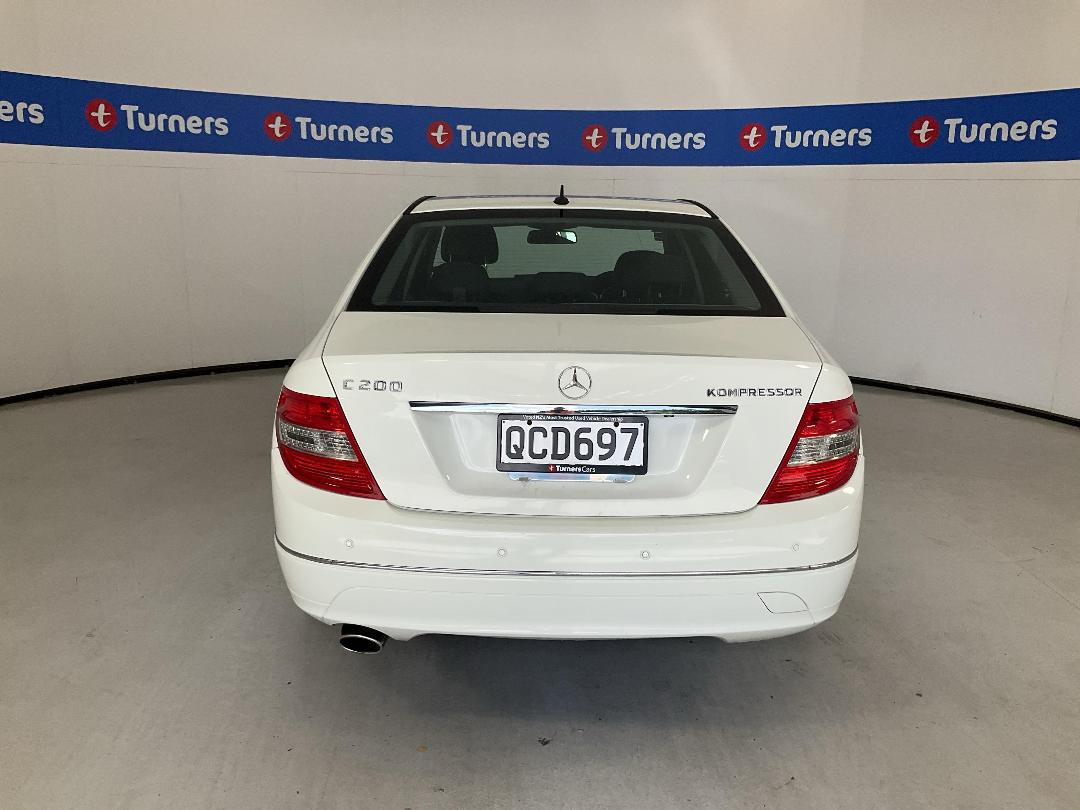 Photo '6' of Mercedes-Benz C-Class