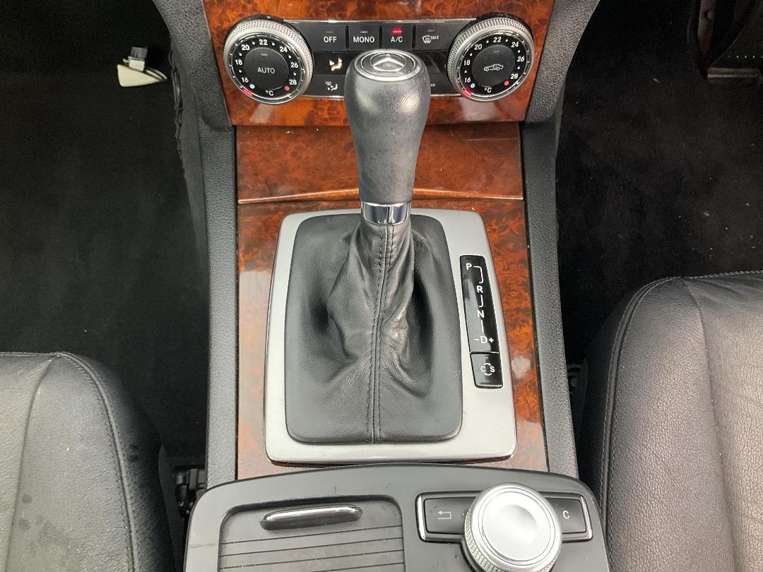 Photo '18' of Mercedes-Benz C-Class