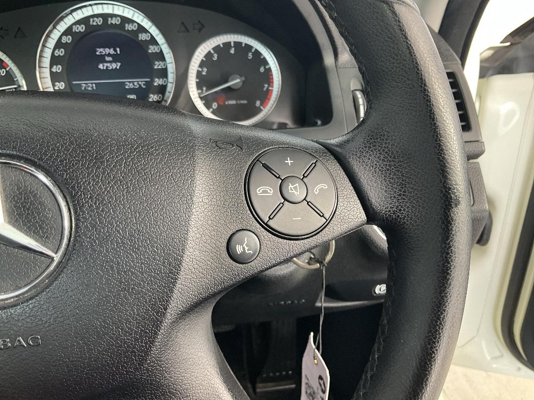 Photo '27' of Mercedes-Benz C-Class