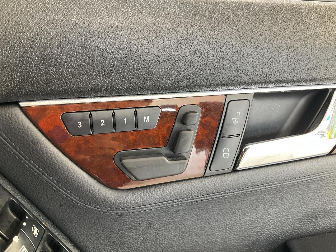 Photo '31' of Mercedes-Benz C-Class