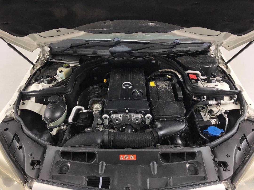 Photo '13' of Mercedes-Benz C200 Photo '13' of Mercedes-Benz C200