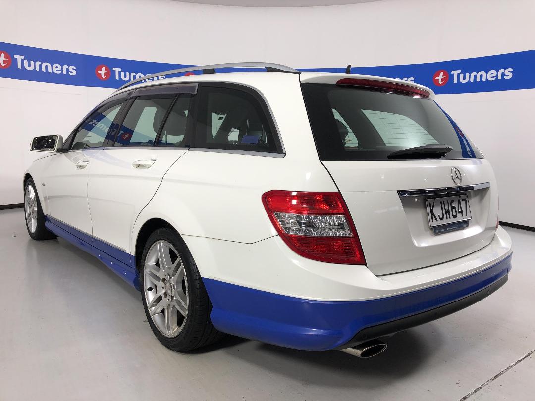 Photo '5' of Mercedes-Benz C200 Photo '5' of Mercedes-Benz C200