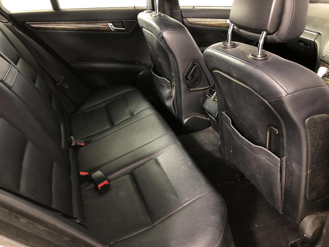 Photo '20' of Mercedes-Benz C200 Photo '20' of Mercedes-Benz C200