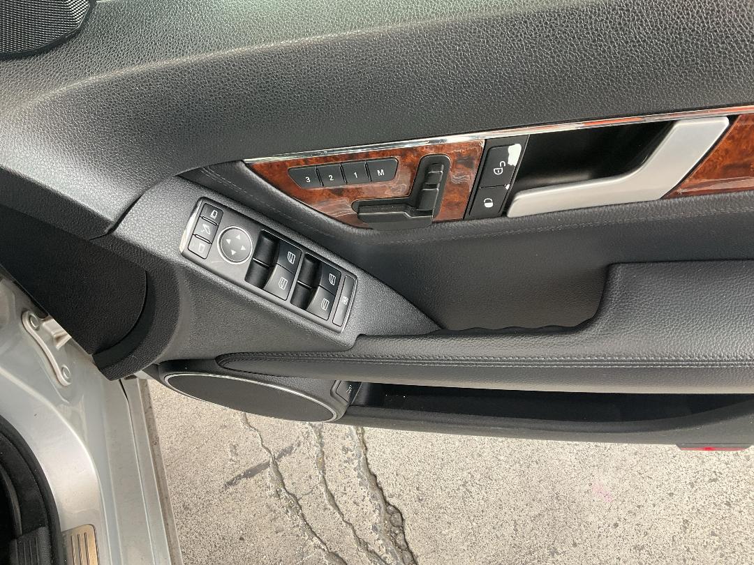 Photo '10' of Mercedes-Benz C250