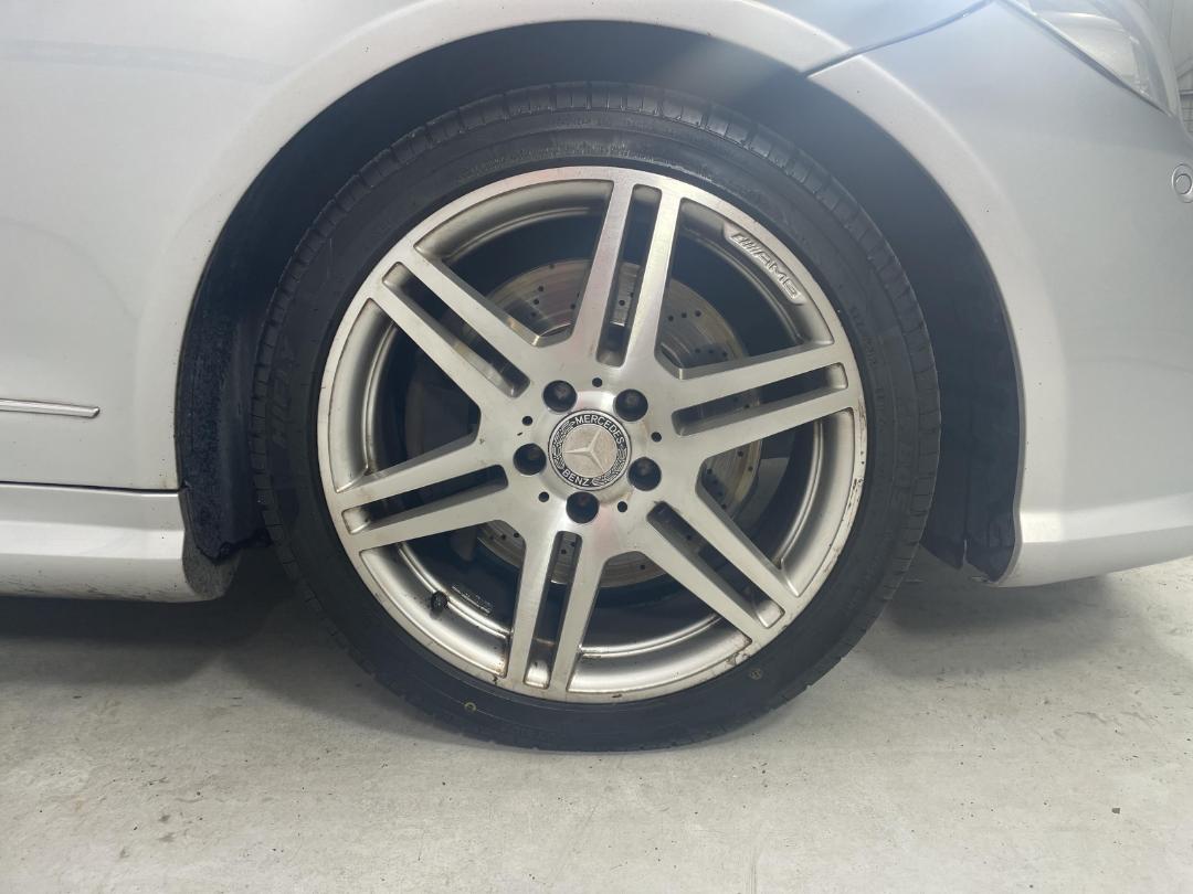 Photo '9' of Mercedes-Benz E-Class