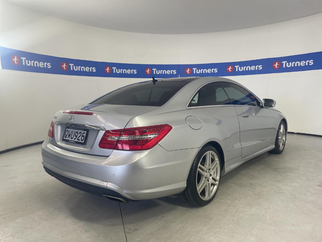 Photo '7' of Mercedes-Benz E-Class