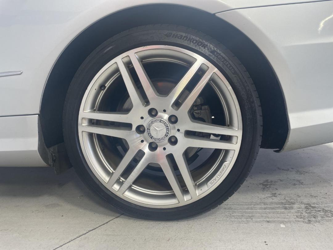 Photo '11' of Mercedes-Benz E-Class