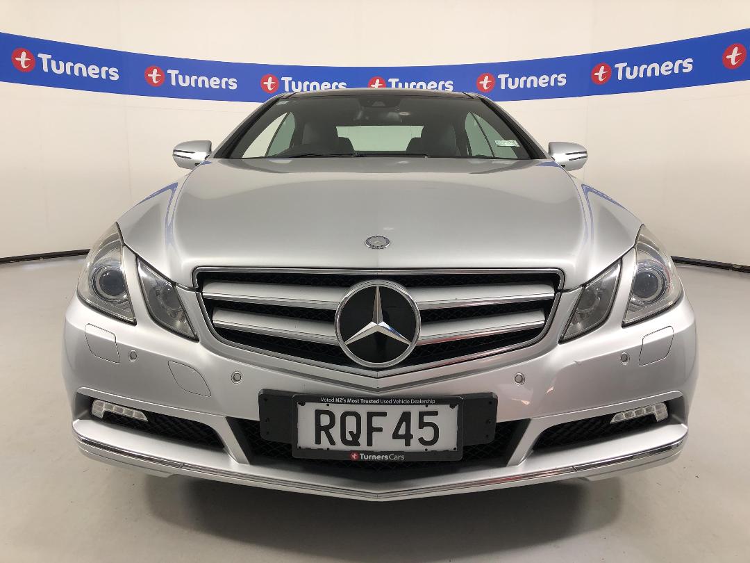 Photo '2' of Mercedes-Benz E-Class