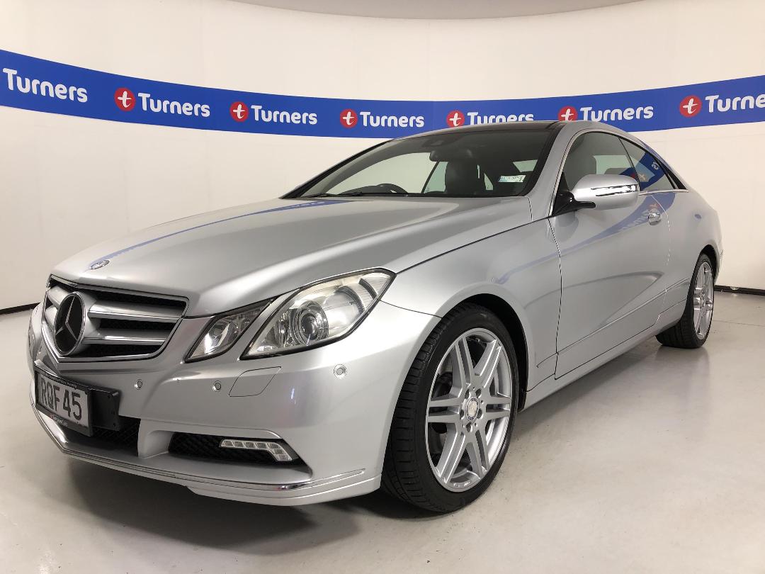 Photo '4' of Mercedes-Benz E-Class