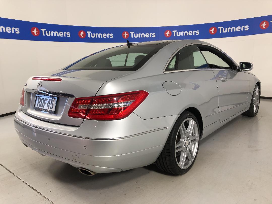 Photo '7' of Mercedes-Benz E-Class