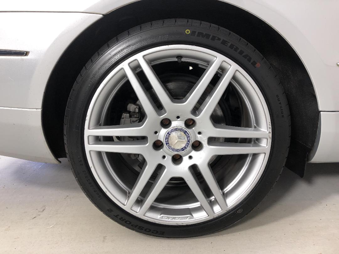 Photo '12' of Mercedes-Benz E-Class