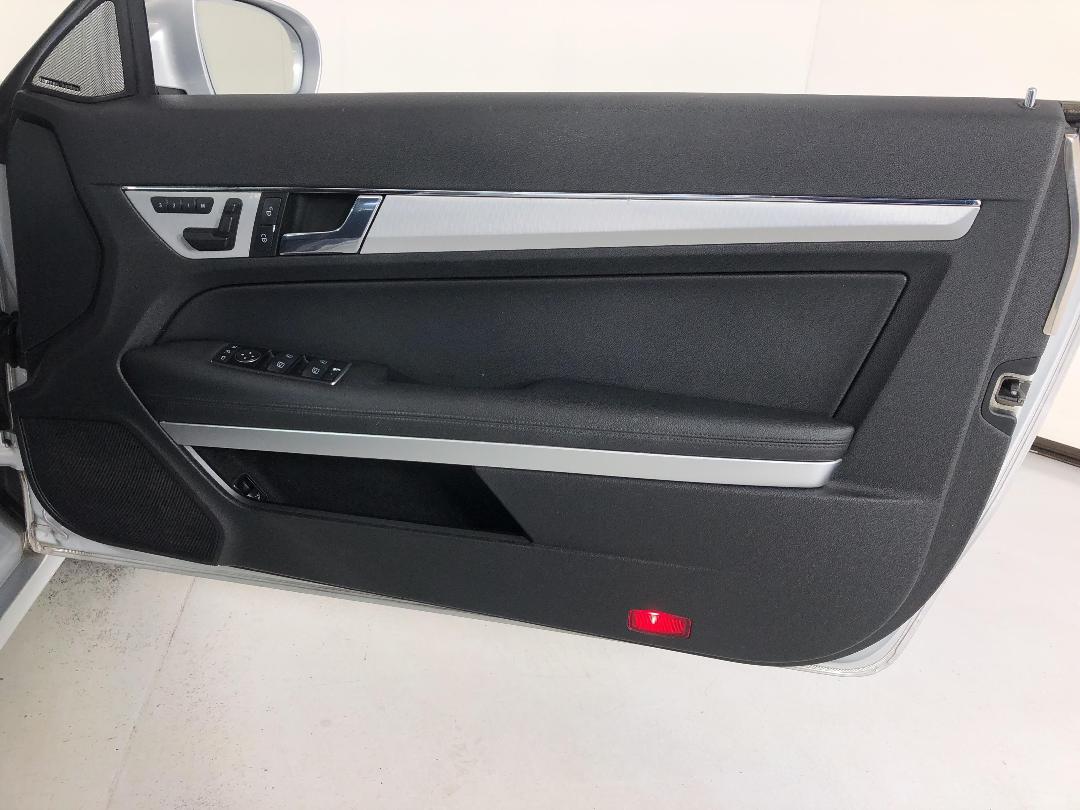 Photo '15' of Mercedes-Benz E-Class