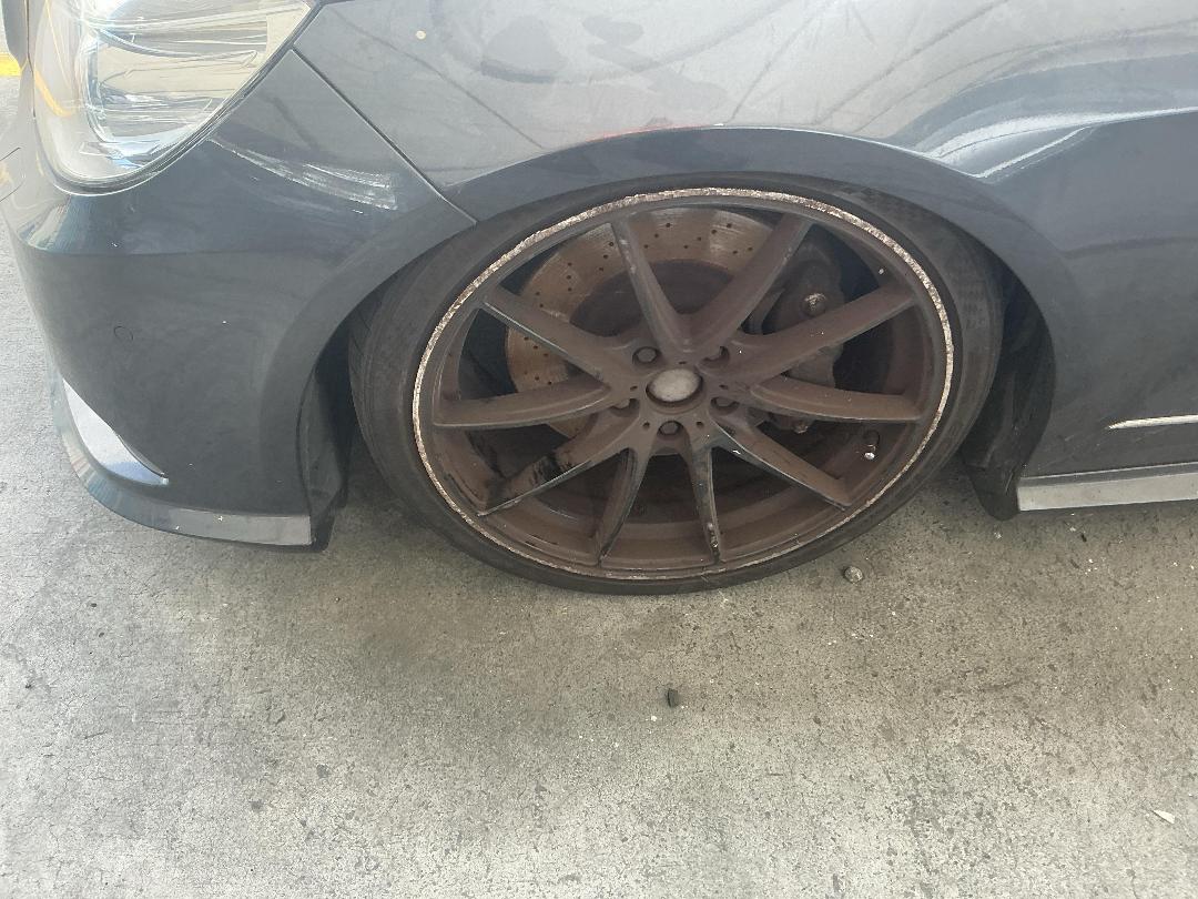 Photo '8' of Mercedes-Benz E550