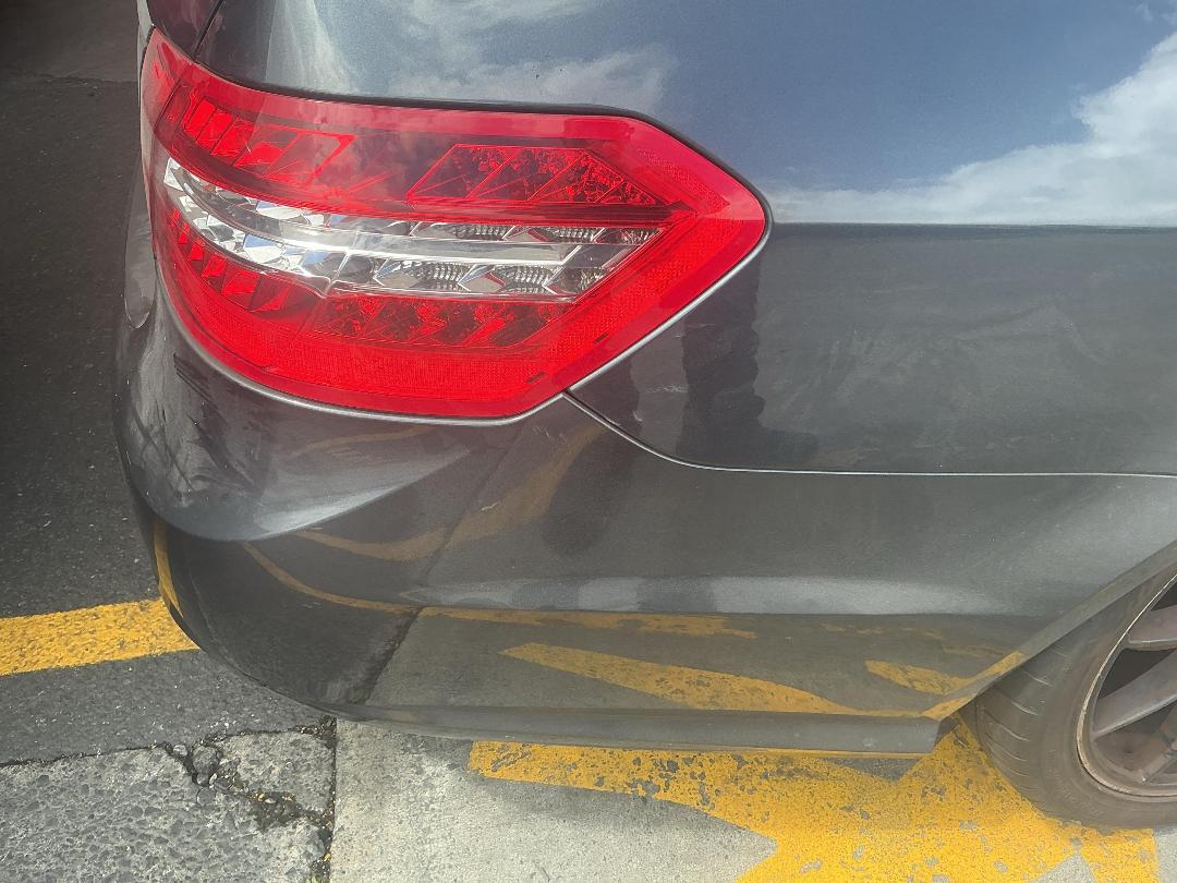 Photo '16' of Mercedes-Benz E550