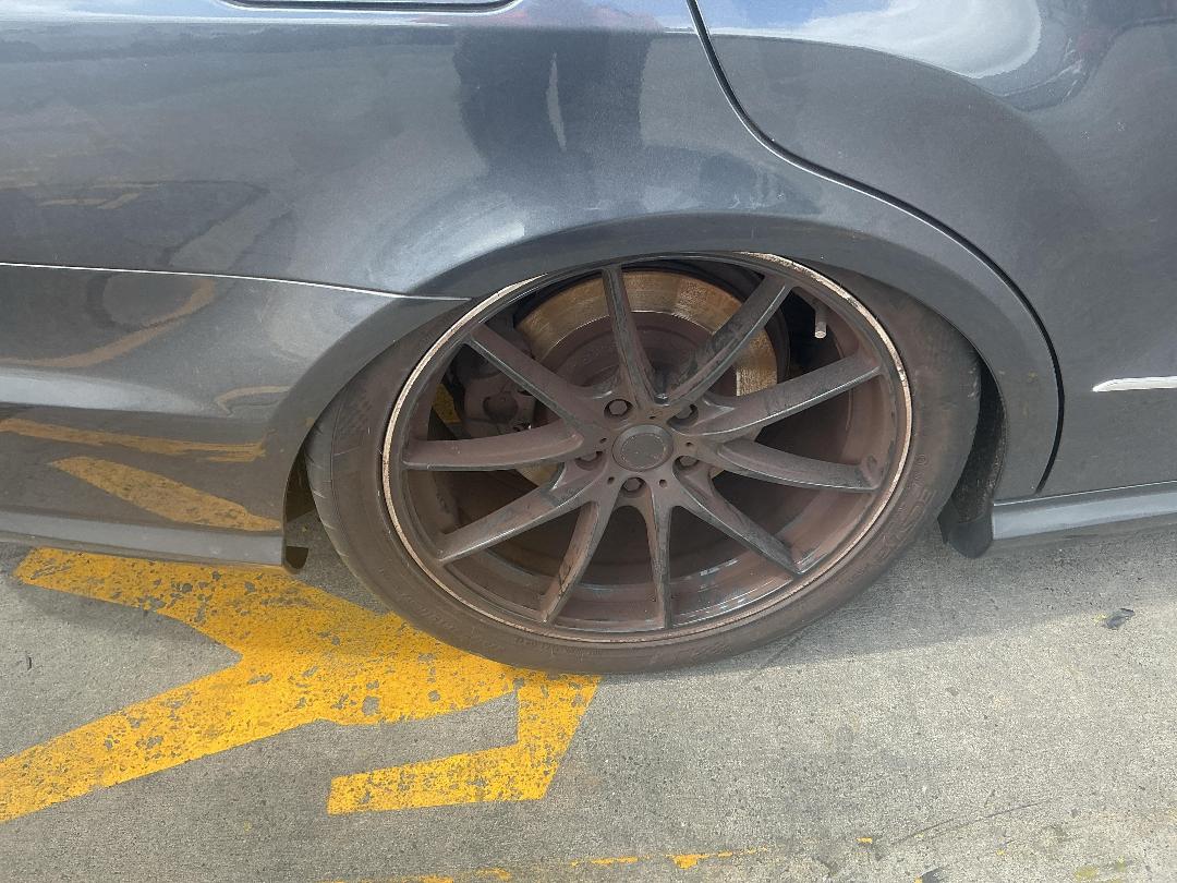 Photo '17' of Mercedes-Benz E550