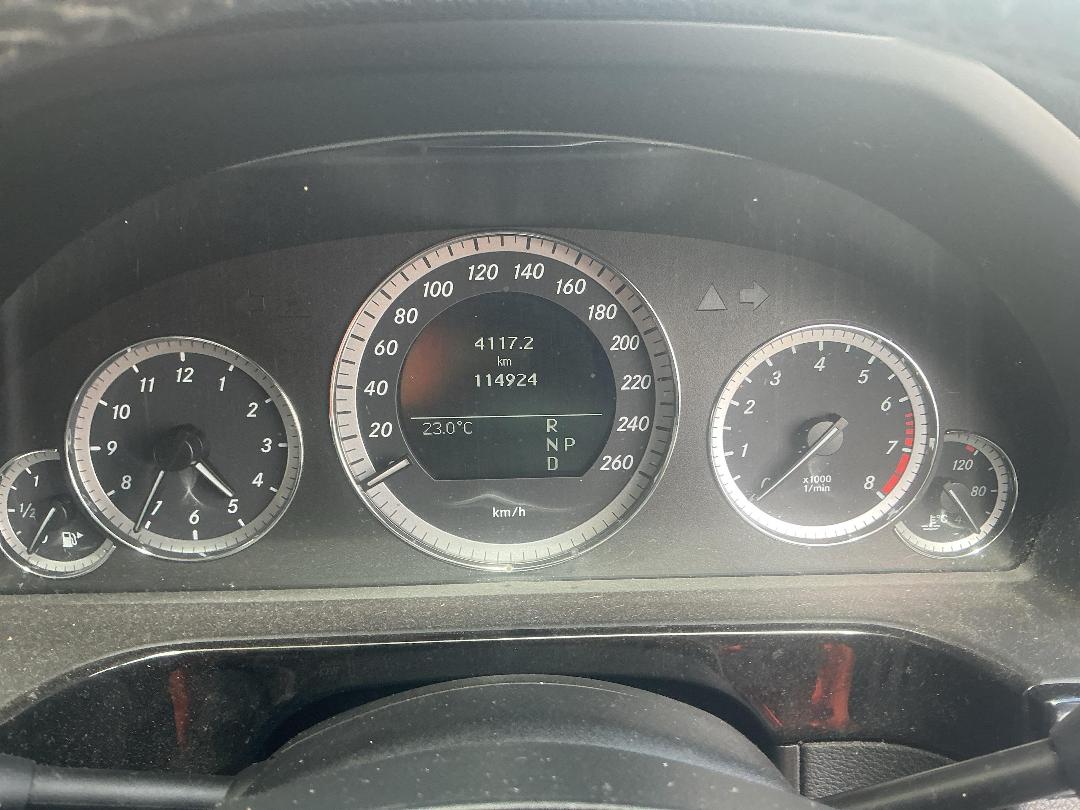 Photo '26' of Mercedes-Benz E550