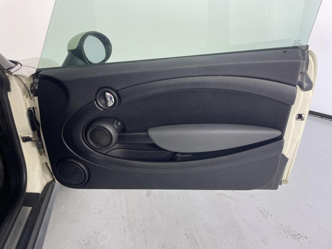 Photo '13' of Mini Cooper Coupe Photo '13' of Mini Cooper Coupe