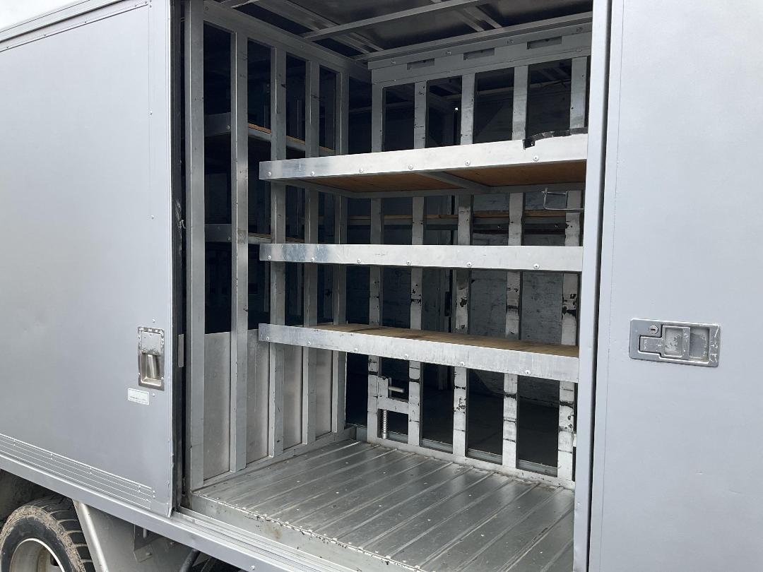 Photo '16' of Mitsubishi Canter FUSO BOXBODY Box Body