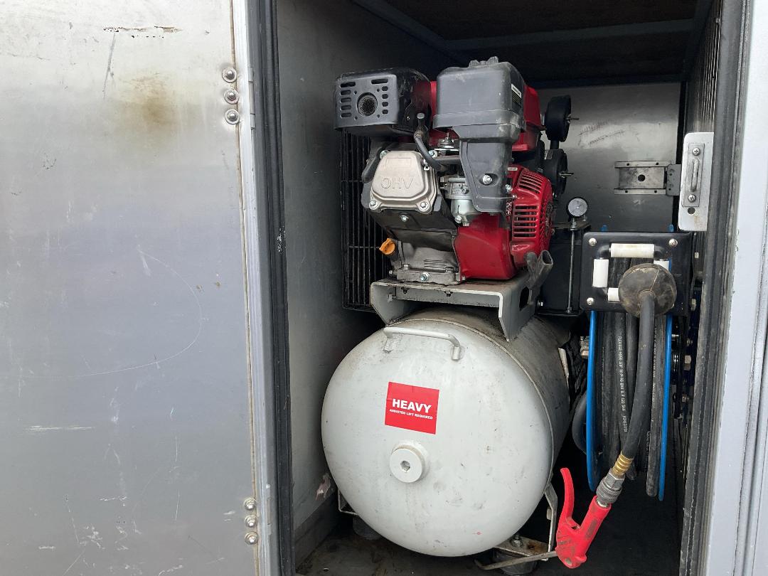 Photo '21' of Mitsubishi Canter FUSO BOXBODY Box Body