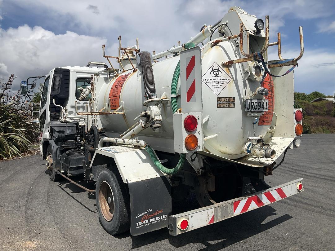 Photo '7' of Mitsubishi Canter Sucker/Vacuum