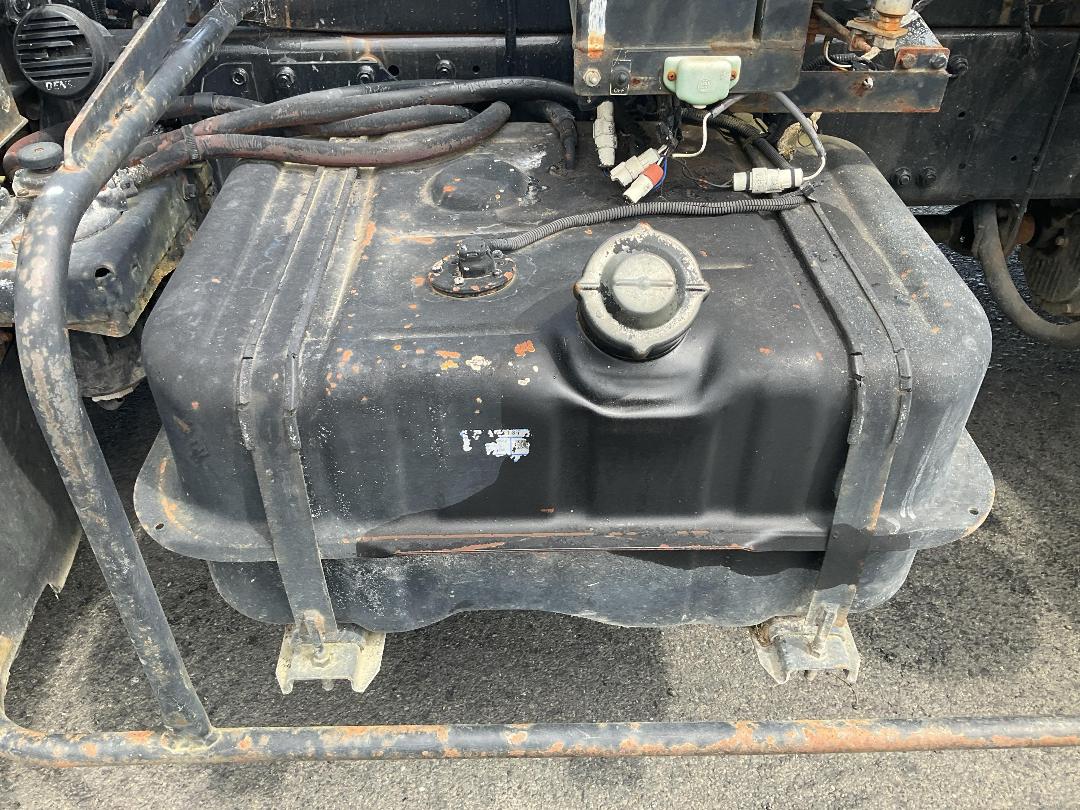 Photo '32' of Mitsubishi Canter Sucker/Vacuum