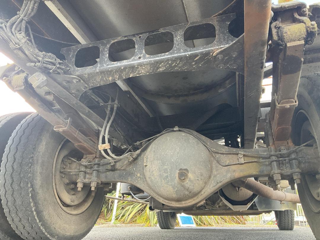 Photo '41' of Mitsubishi Canter Sucker/Vacuum