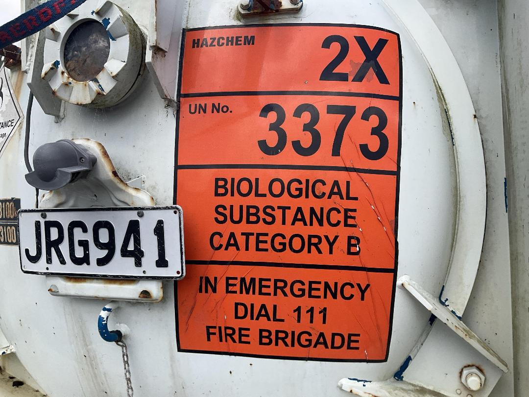 Photo '29' of Mitsubishi Canter Sucker/Vacuum