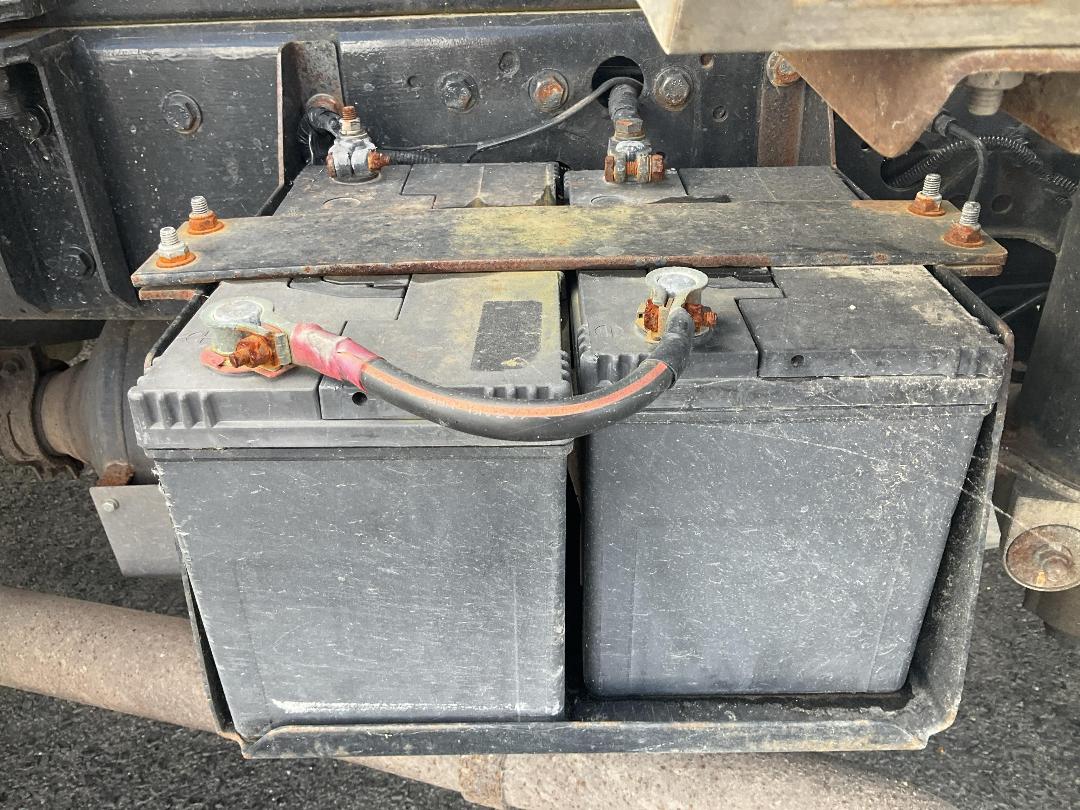 Photo '33' of Mitsubishi Canter Sucker/Vacuum