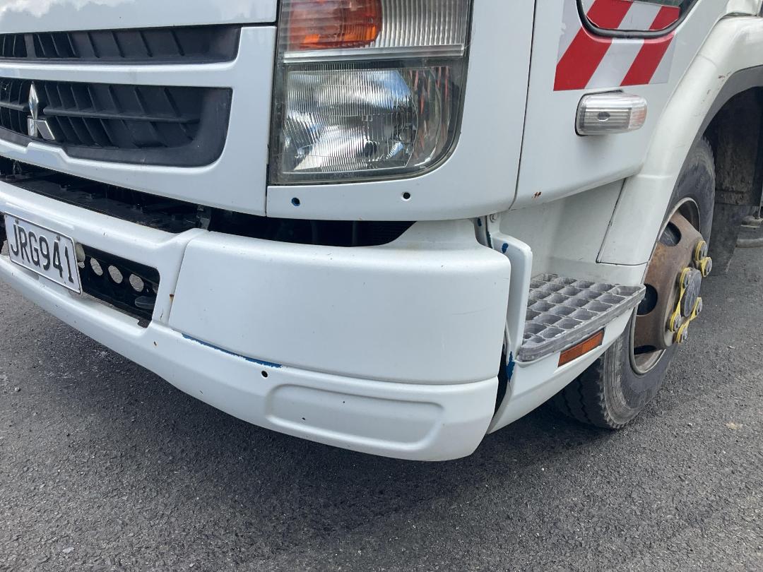 Photo '39' of Mitsubishi Canter Sucker/Vacuum