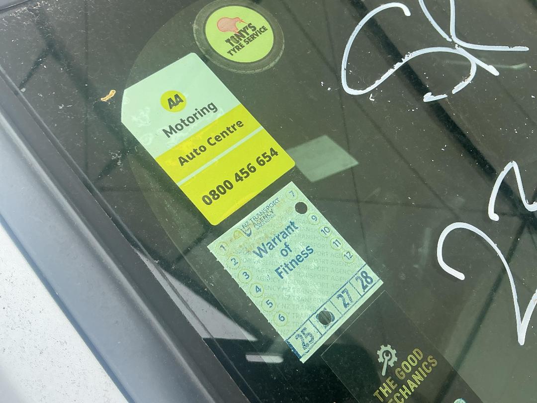 Photo '22' of Mitsubishi Colt Photo '22' of Mitsubishi Colt