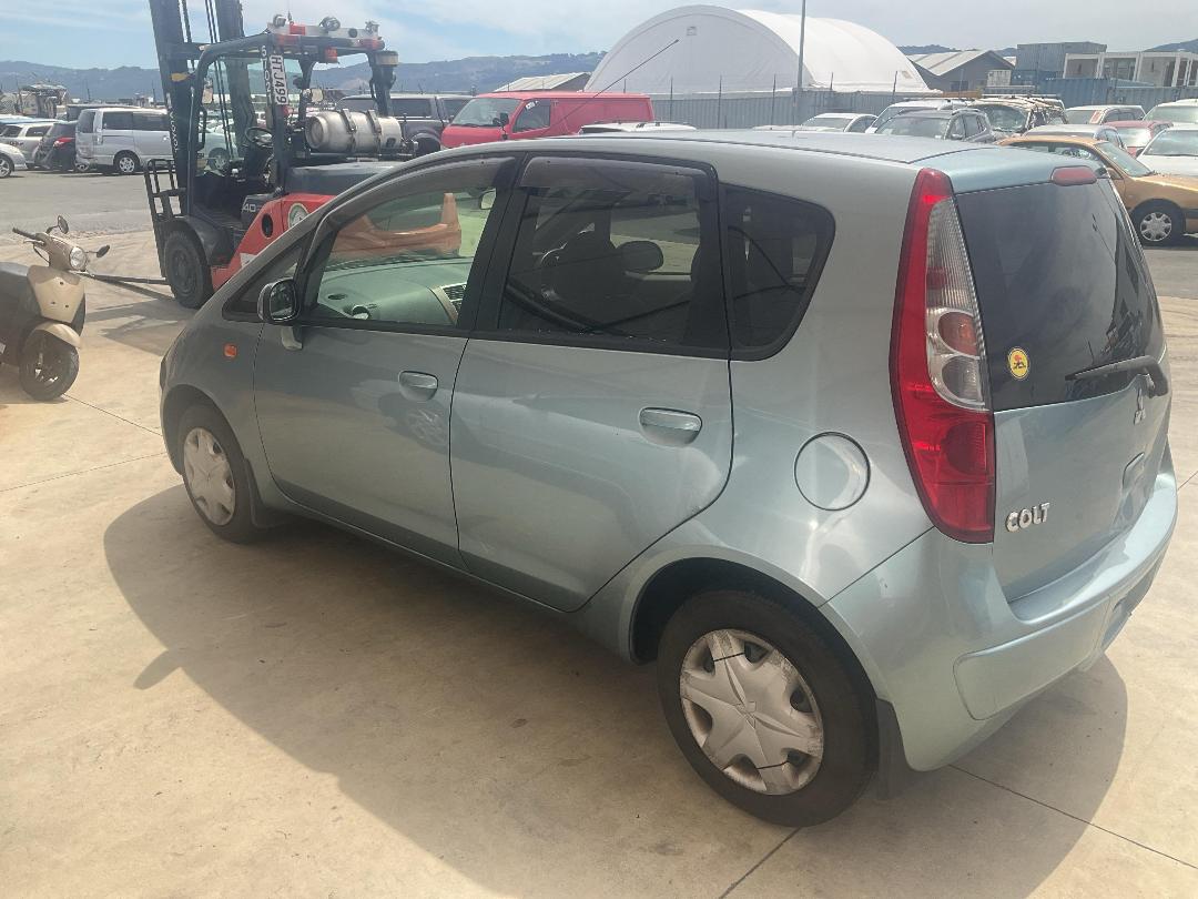 Photo '3' of Mitsubishi Colt