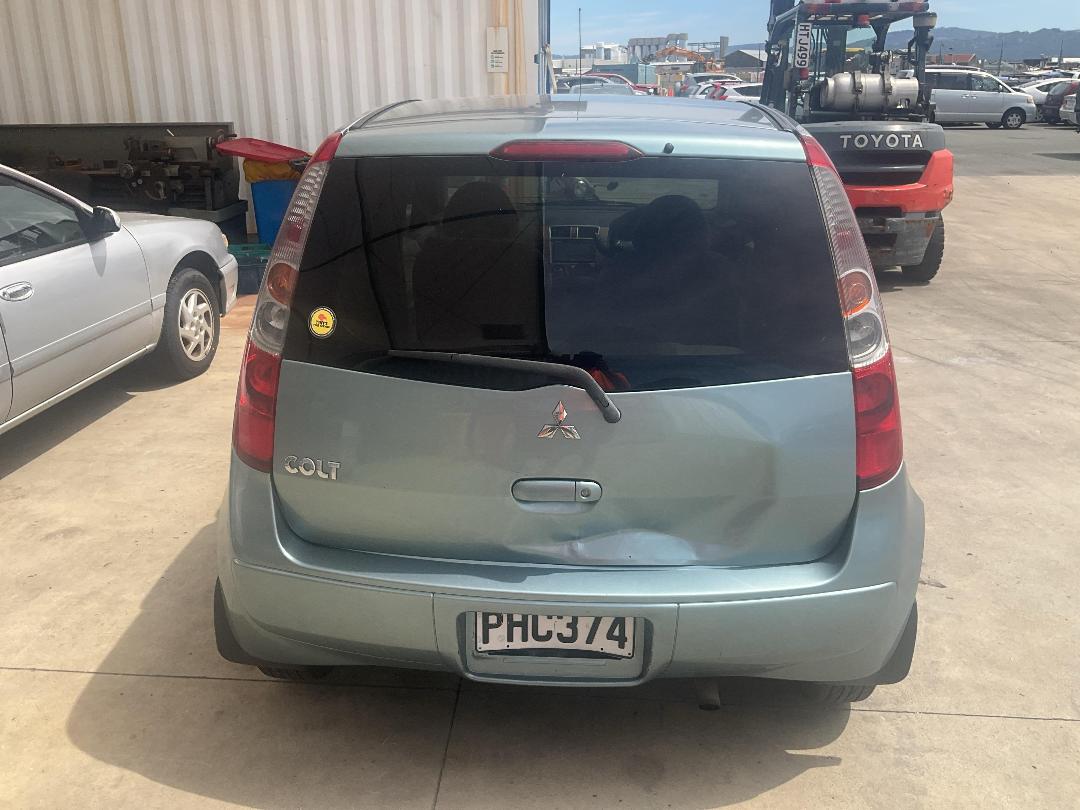 Photo '4' of Mitsubishi Colt