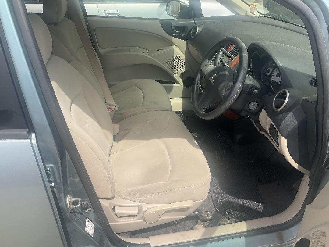 Photo '9' of Mitsubishi Colt