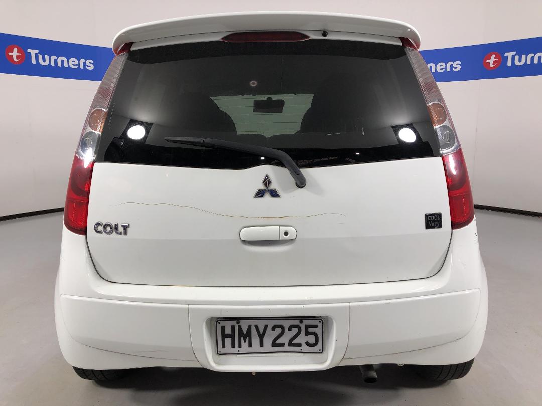 Photo '9' of Mitsubishi Colt