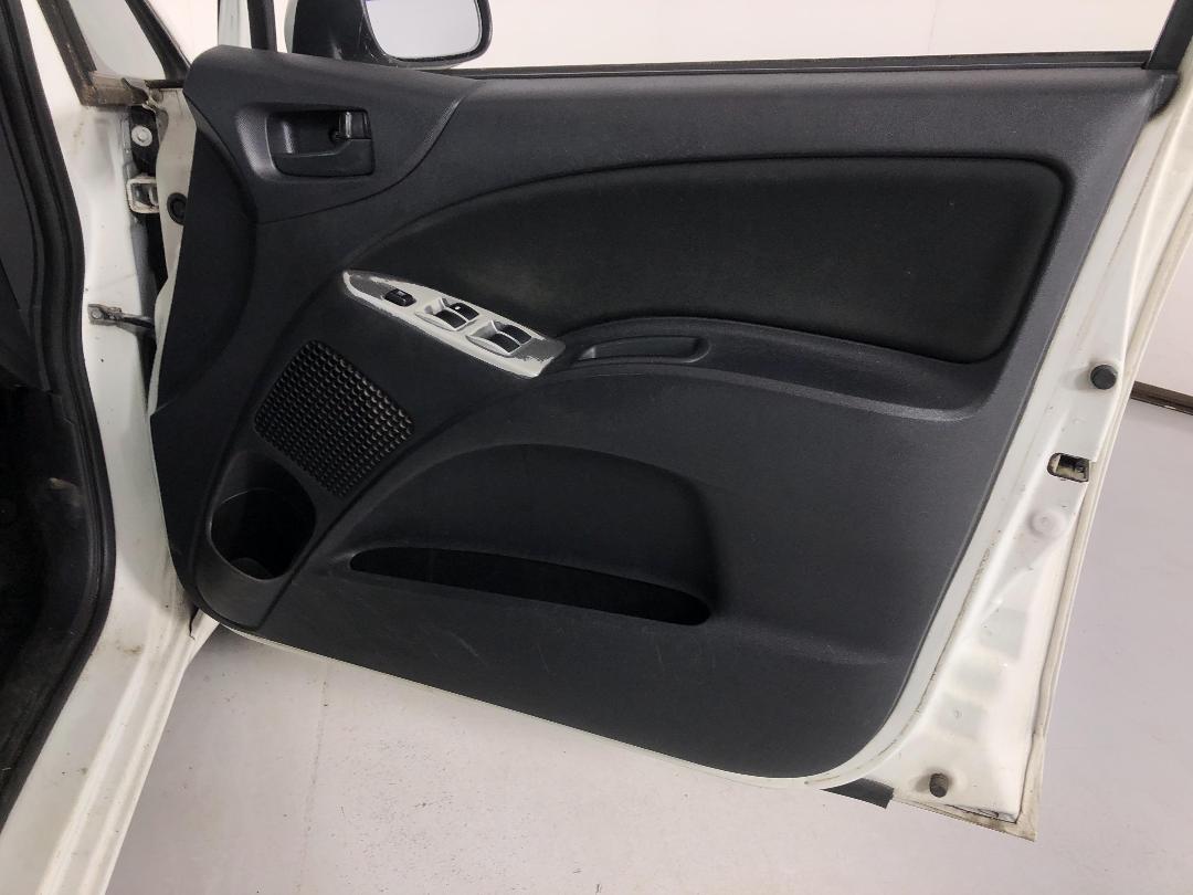 Photo '13' of Mitsubishi Colt