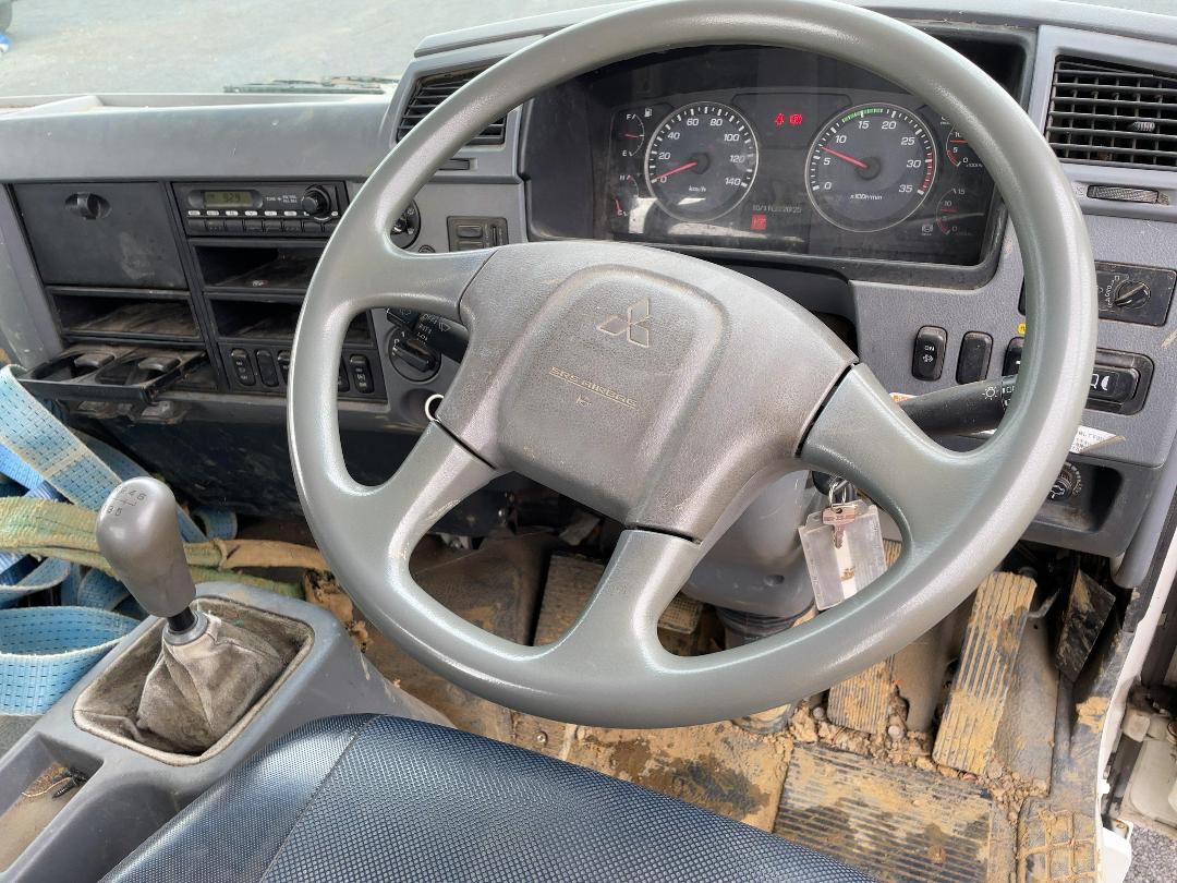 Photo '11' of Mitsubishi Fighter Flat Deck