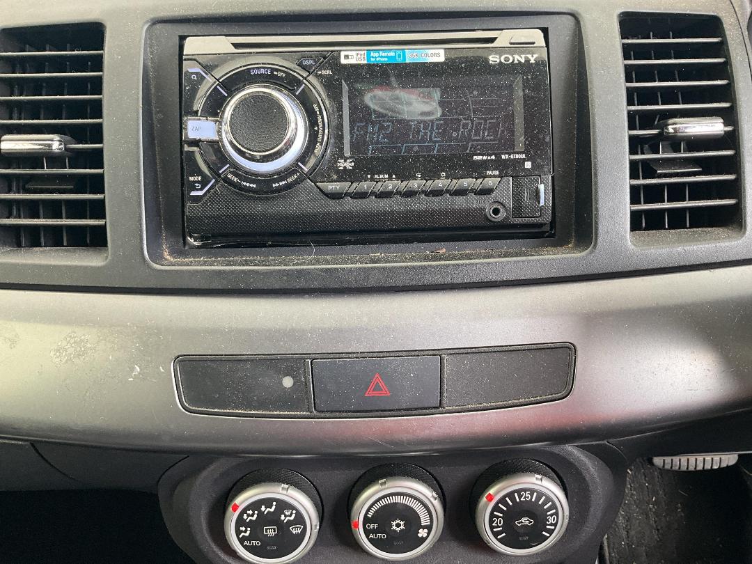 Photo '10' of Mitsubishi Galant Photo '10' of Mitsubishi Galant