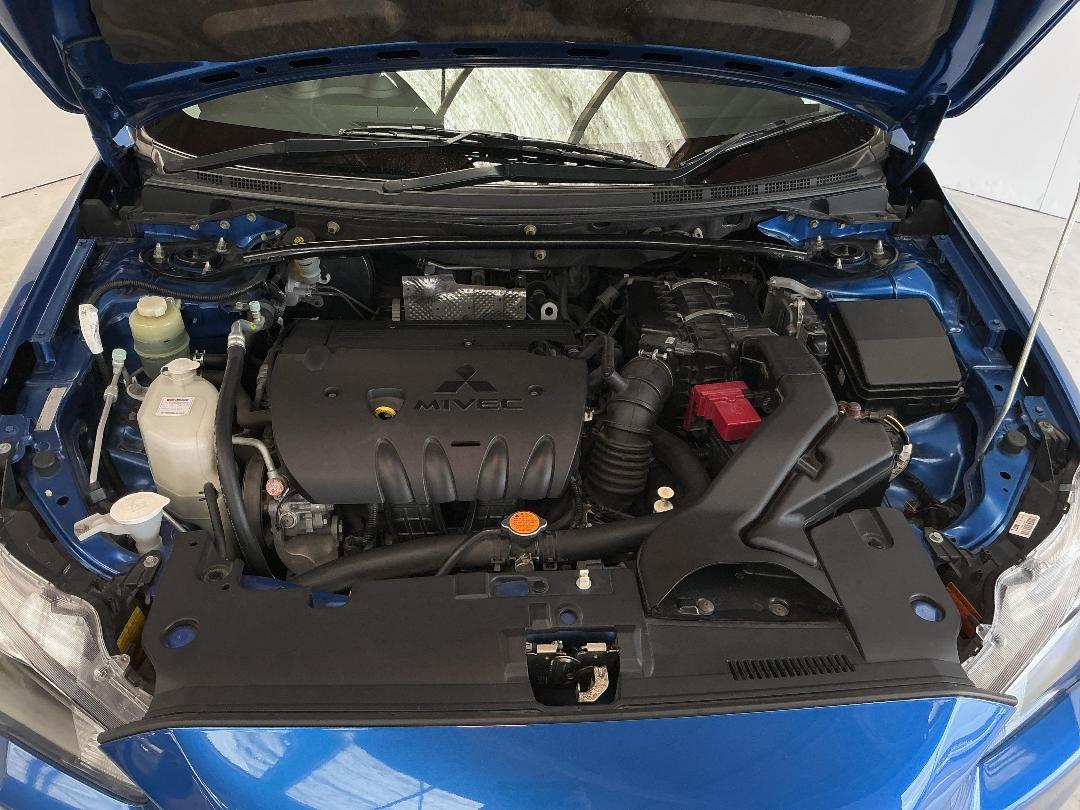 Photo '13' of Mitsubishi Galant Photo '13' of Mitsubishi Galant