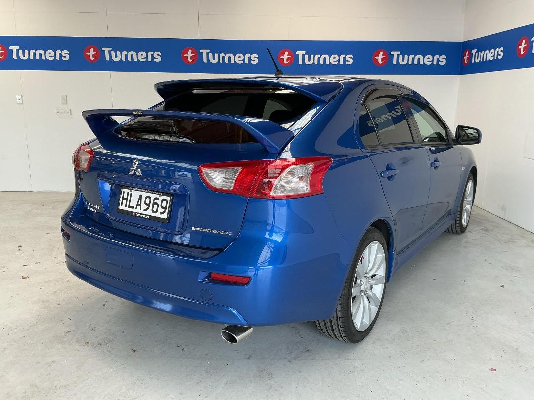 Photo '7' of Mitsubishi Galant Photo '7' of Mitsubishi Galant