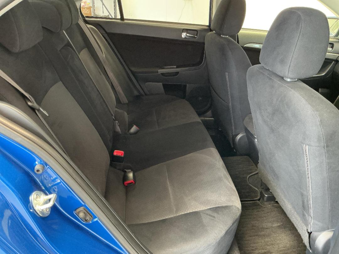 Photo '20' of Mitsubishi Galant Photo '20' of Mitsubishi Galant