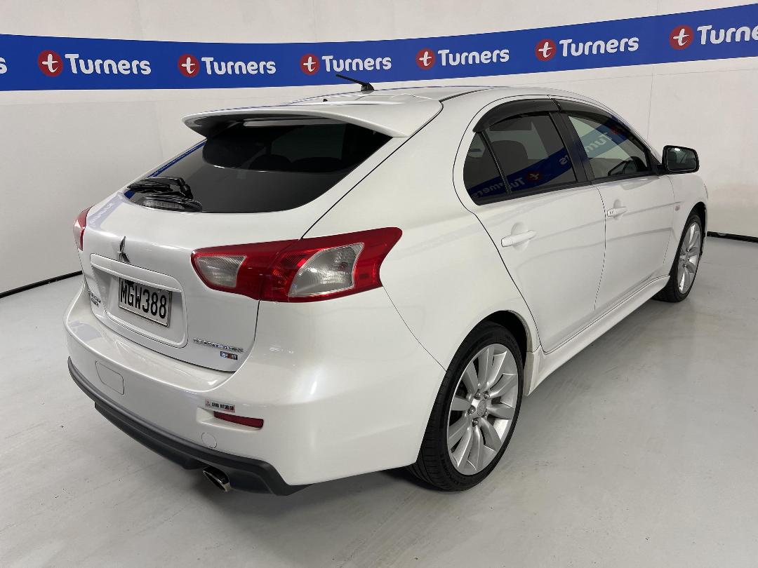 Photo '6' of Mitsubishi Galant Fortus Sportback Photo '6' of Mitsubishi Galant Fortus Sportback