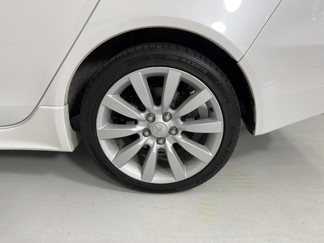 Photo '9' of Mitsubishi Galant Fortus Sportback Photo '9' of Mitsubishi Galant Fortus Sportback