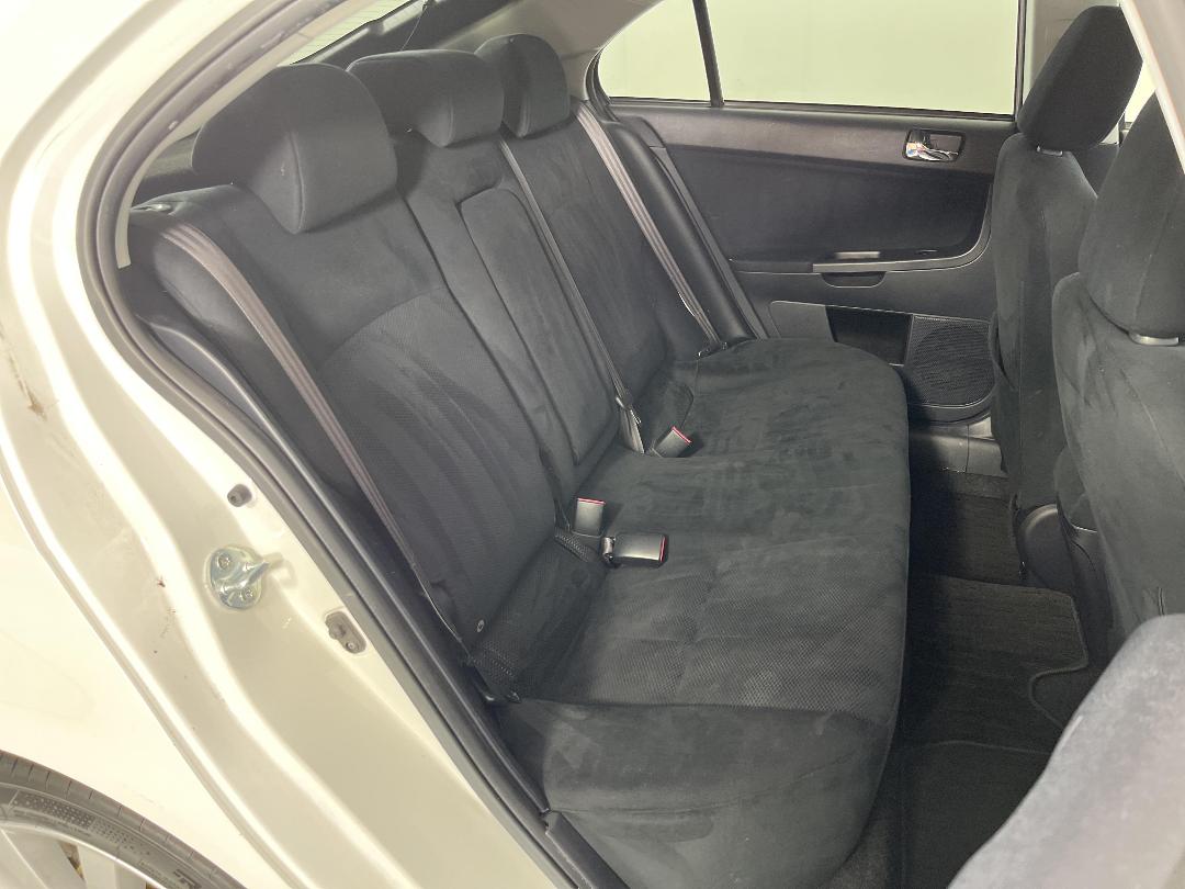 Photo '18' of Mitsubishi Galant Fortus Sportback Photo '18' of Mitsubishi Galant Fortus Sportback