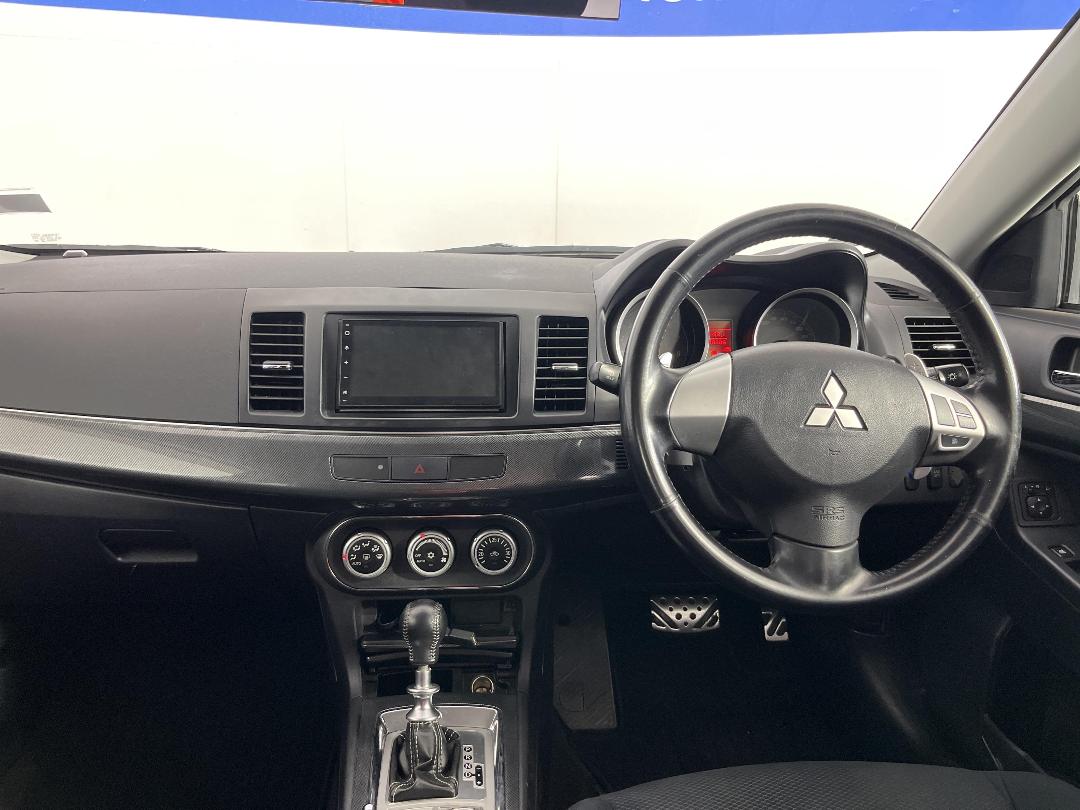 Photo '15' of Mitsubishi Galant Fortus Sportback Photo '15' of Mitsubishi Galant Fortus Sportback