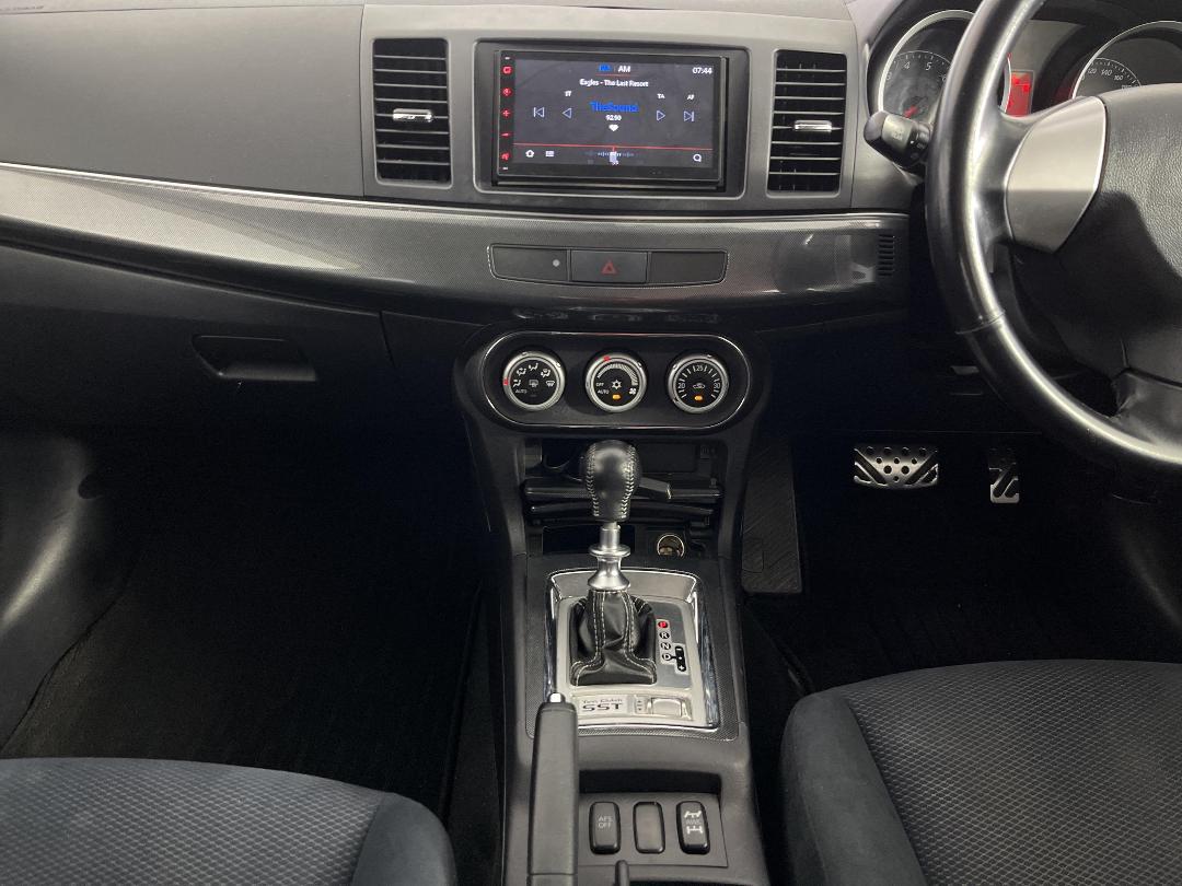 Photo '16' of Mitsubishi Galant Fortus Sportback Photo '16' of Mitsubishi Galant Fortus Sportback