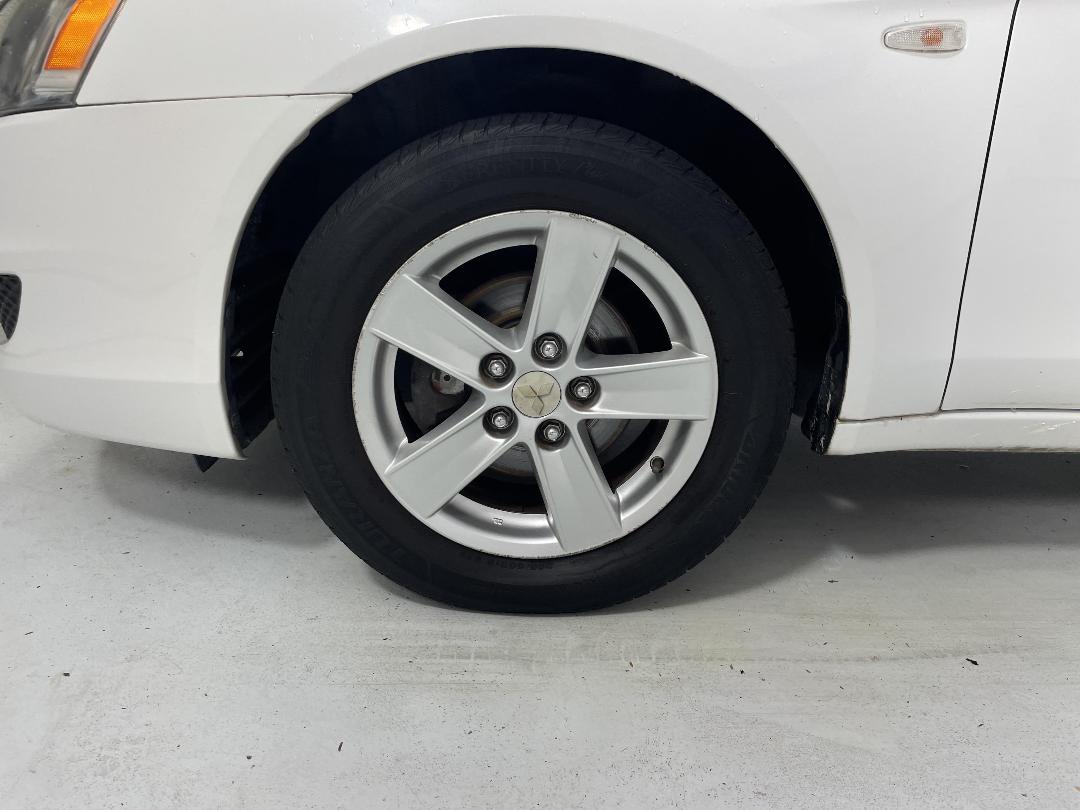 Photo '10' of Mitsubishi Galant Photo '10' of Mitsubishi Galant